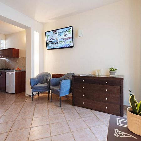 Ampelia Hotel Kassandra Ханиоти Екстериор снимка