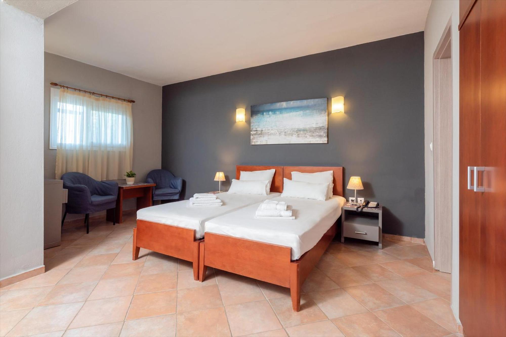 Ampelia Hotel Kassandra Ханиоти Екстериор снимка