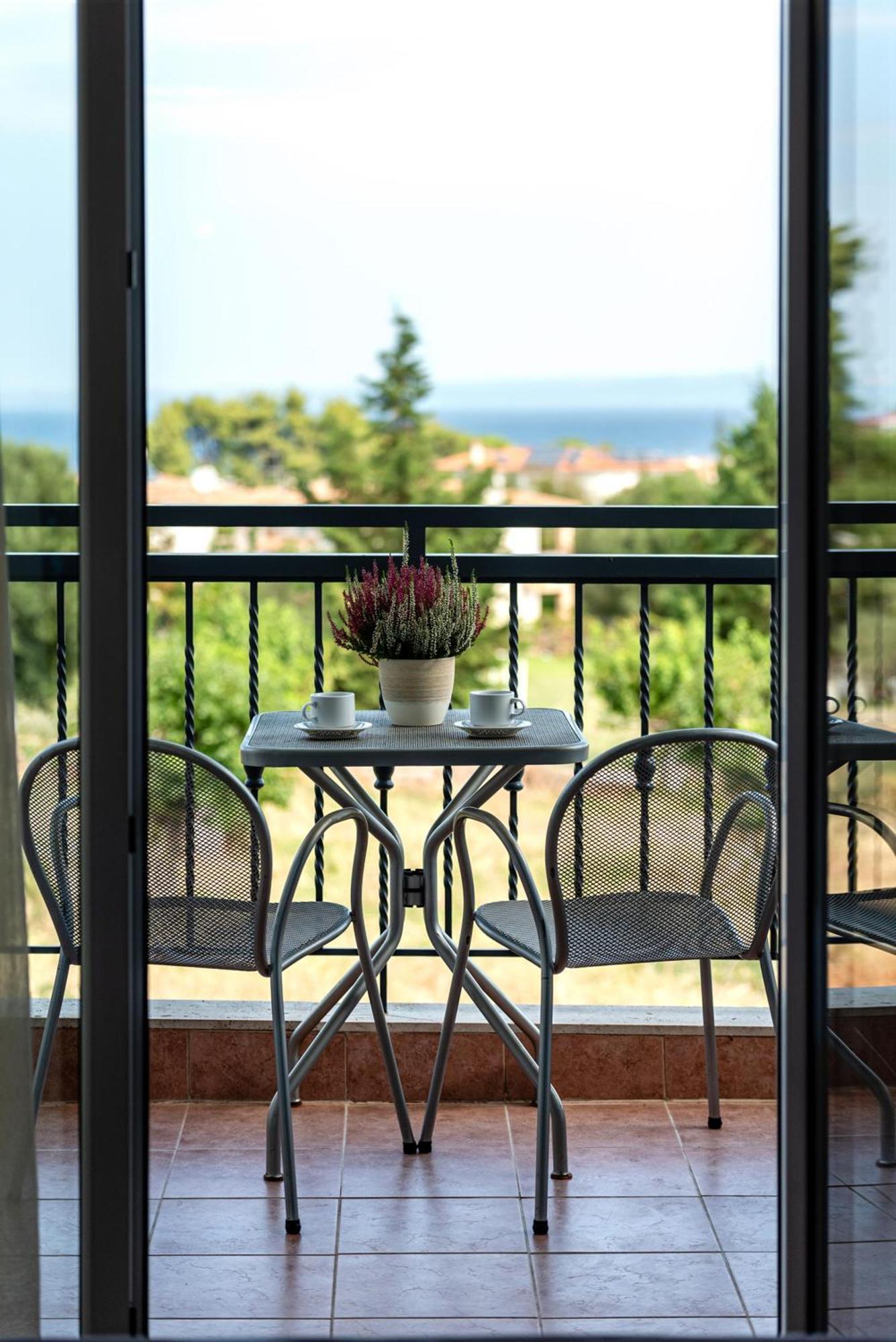 Ampelia Hotel Kassandra Ханиоти Екстериор снимка