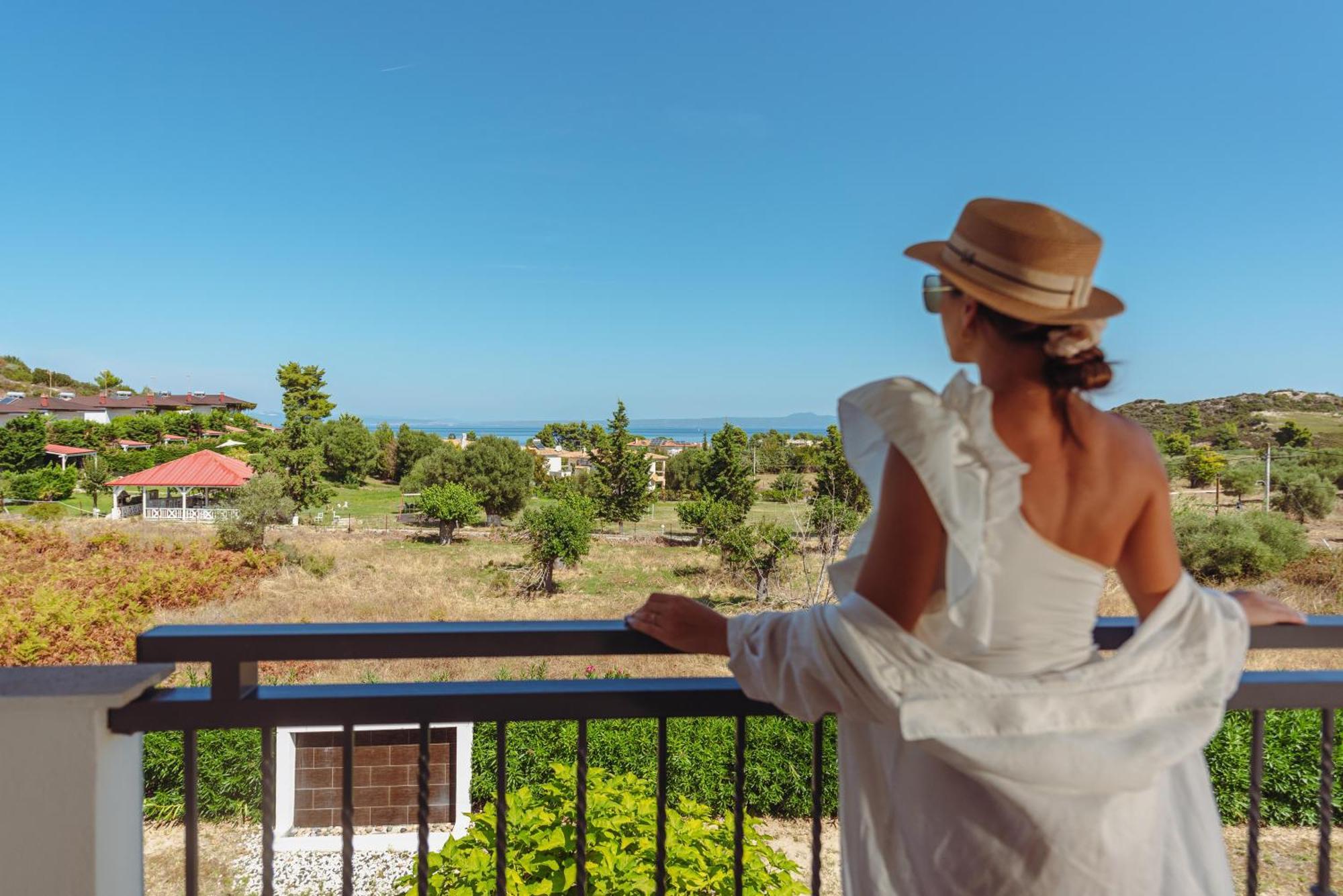Ampelia Hotel Kassandra Ханиоти Екстериор снимка