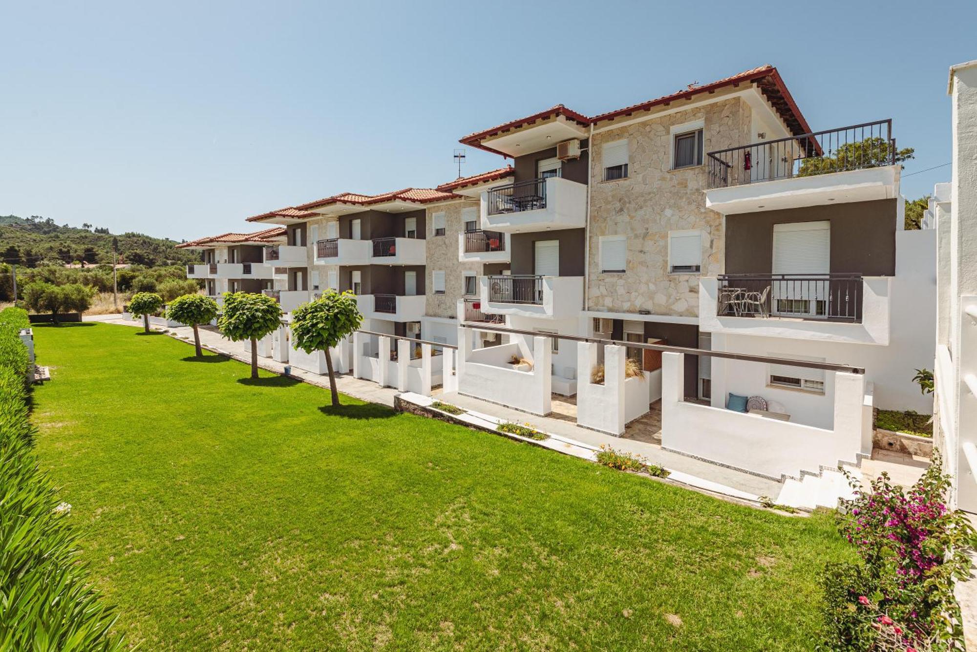 Ampelia Hotel Kassandra Ханиоти Екстериор снимка