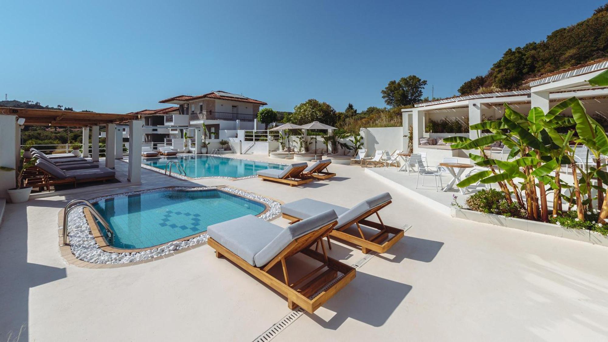 Ampelia Hotel Kassandra Ханиоти Екстериор снимка
