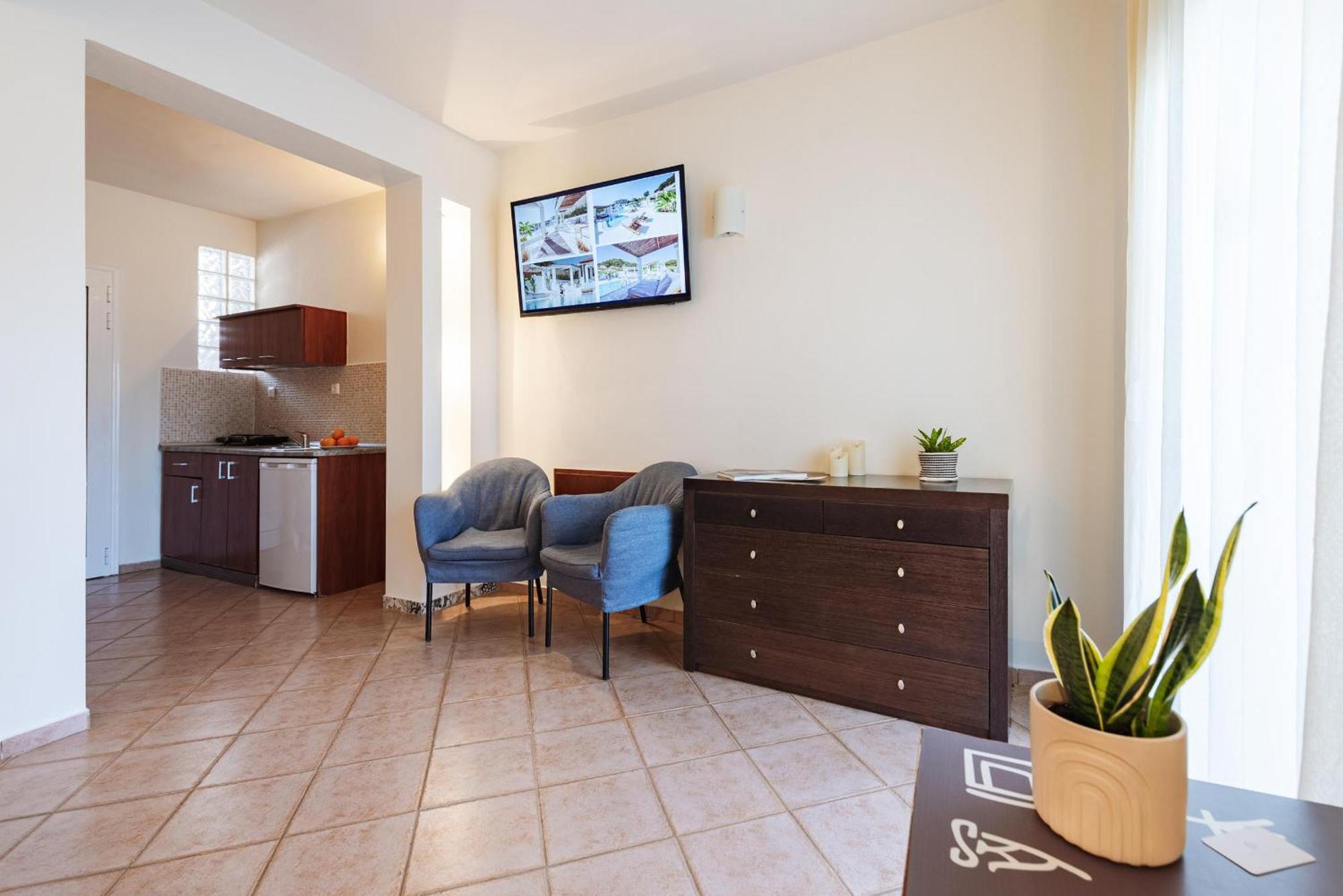 Ampelia Hotel Kassandra Ханиоти Екстериор снимка