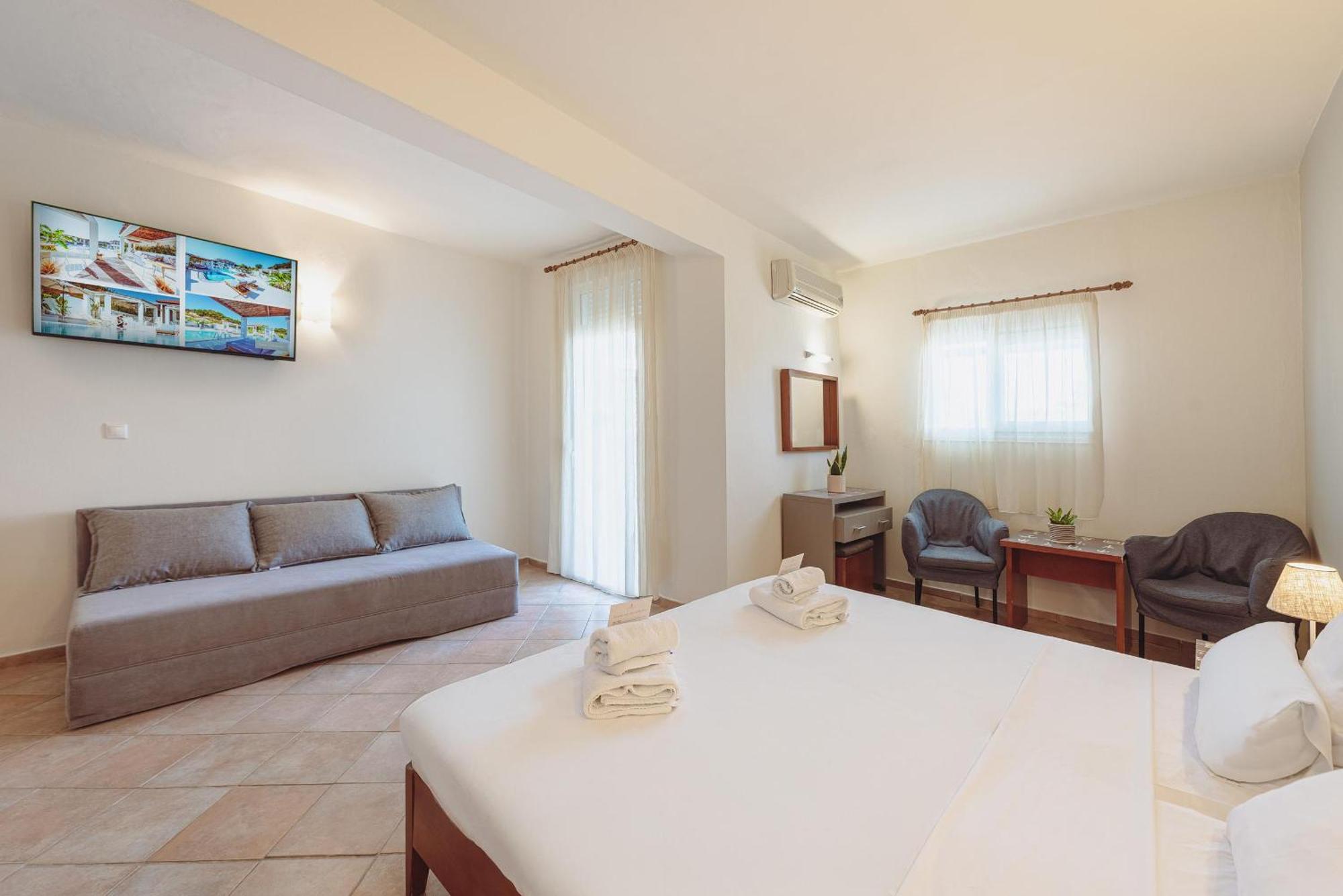 Ampelia Hotel Kassandra Ханиоти Екстериор снимка